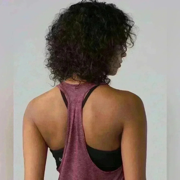 Lululemon 105 Singlet
Heathered Bordeaux Drama size 2 - Picture 3 of 10